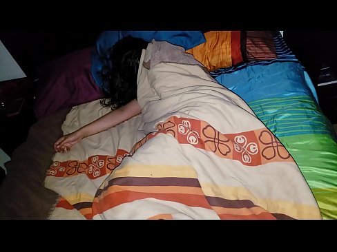 ❤️ Anak tiri berating ibu tiriné enom nalika dheweke turu. ️ Video jancok ing kita% jv.xxxner.ru% ❌️❤